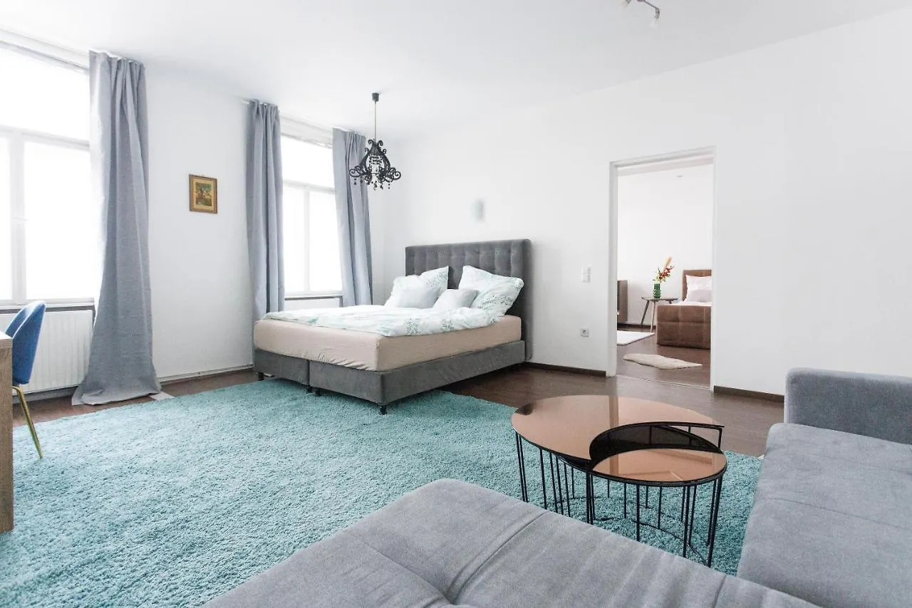 Central, Modern, Big Apartment Vienna
