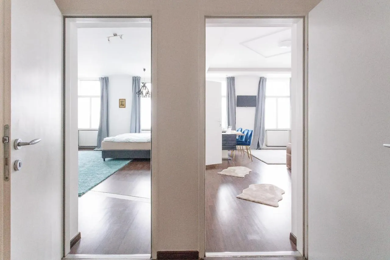Central, Modern, Big Apartment Vienna