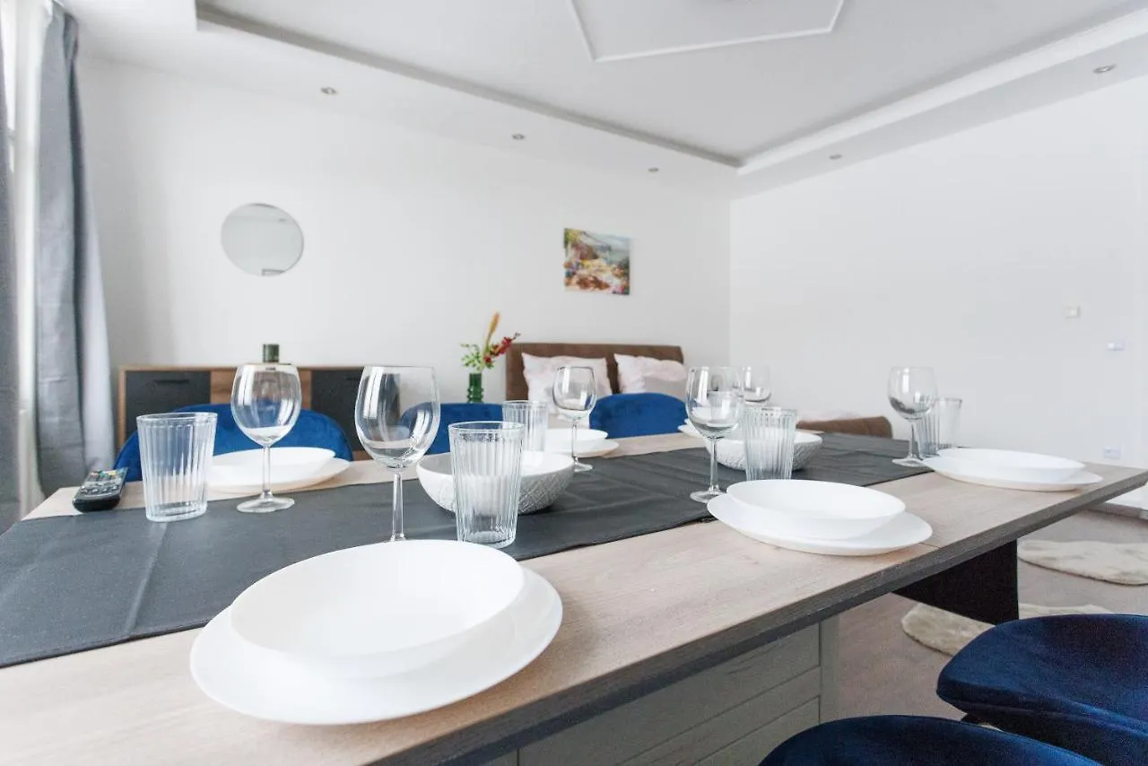 Central, Modern, Big Apartment Vienna