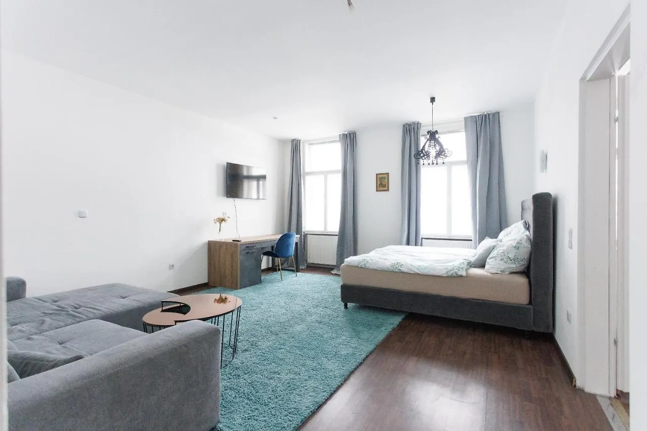 Central, Modern, Big Apartment Vienna