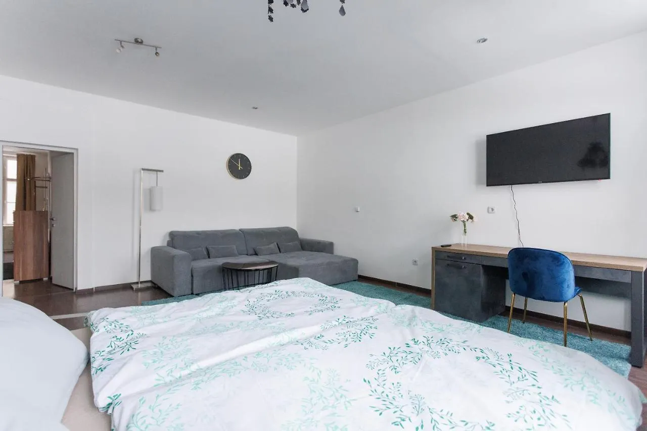 Central, Modern, Big Apartment Vienna